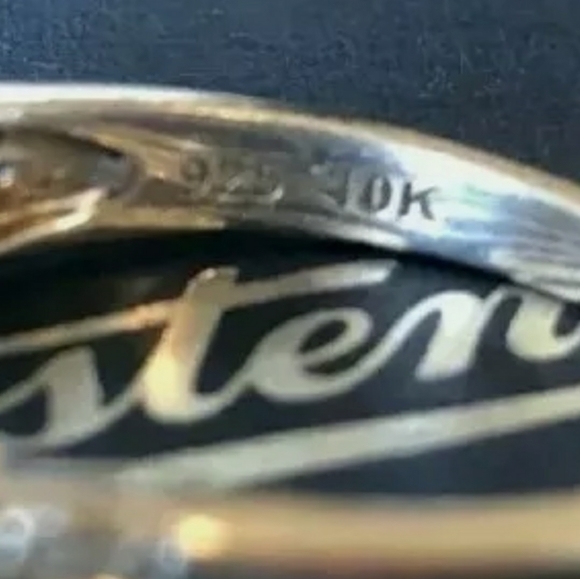 Kay Jewelers 925/10k Double Heart Diamond Ring - Picture 2 of 4